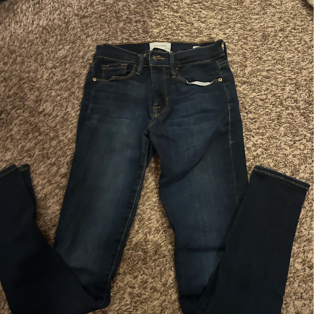 FRAME - leg Skinny De Jeanne jean - size 25